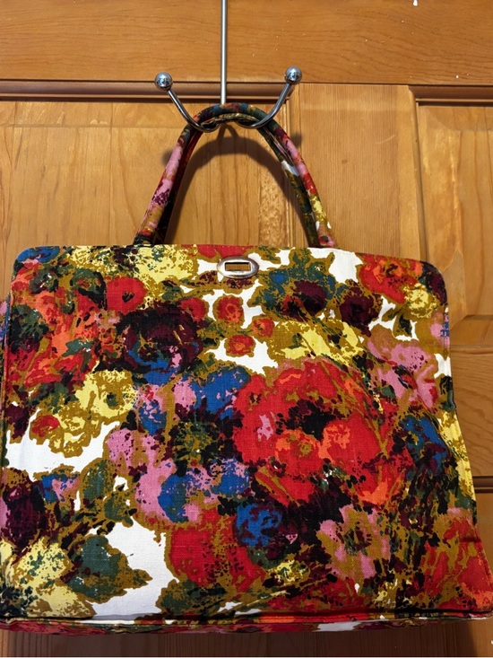 Margaret Smith Other - Vintage Knitting Bag with Multi Size Needles Floral Print Tote Bag